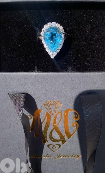 Natural diamond & topaz ring 0