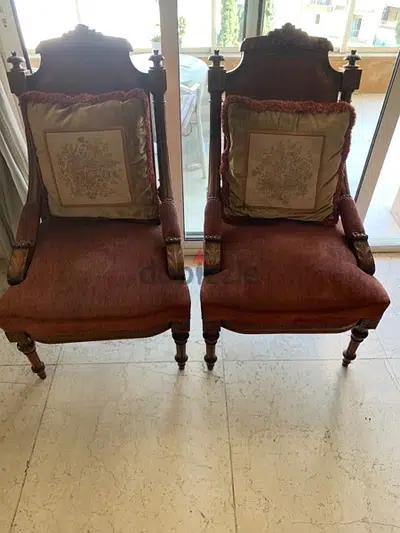 set of 2 chairs