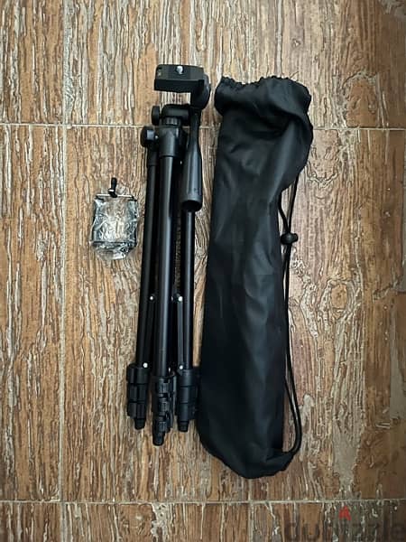 tripod for phones & cameras - travel friendly 0
