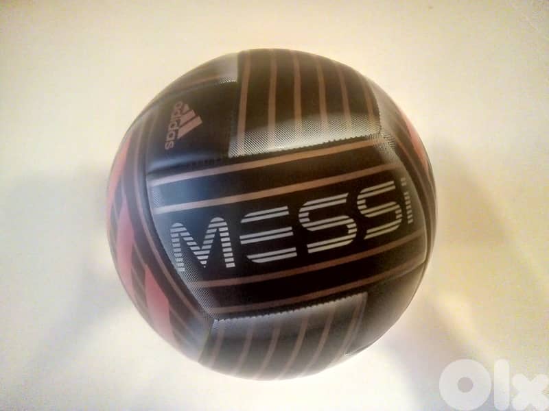 Adidas Messi football 0
