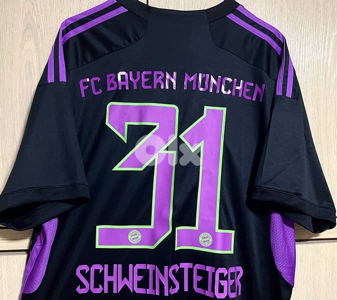 Bayern Munich schweinsteiger 31 limited edition adidas kit for 10 USD 0