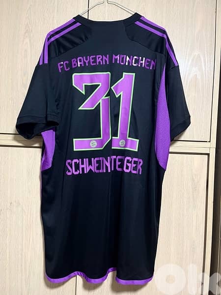 Bayern Munich schweinsteiger 31 limited edition adidas kit for 10 USD 3