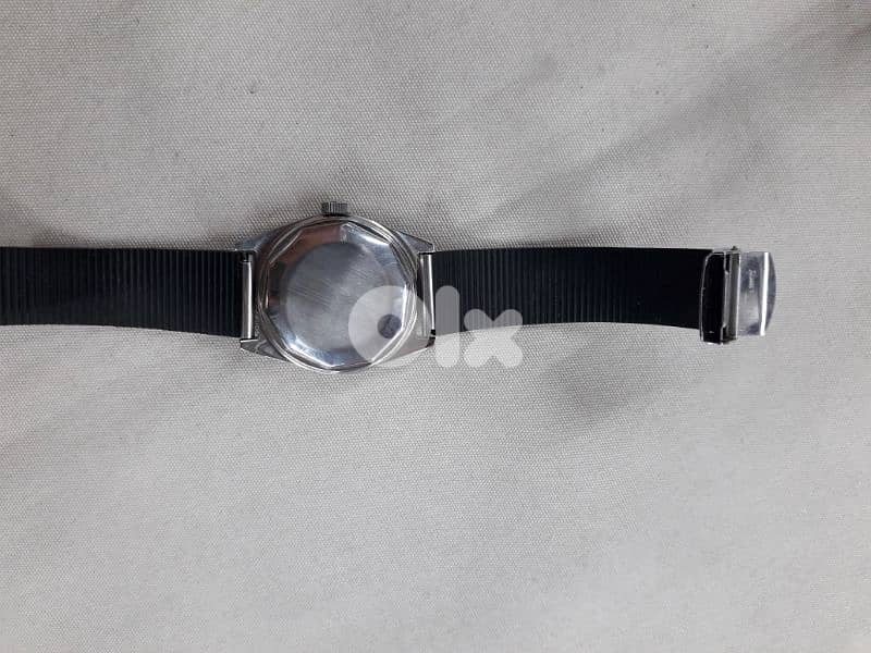 TISSOT swiss made otomatic 9