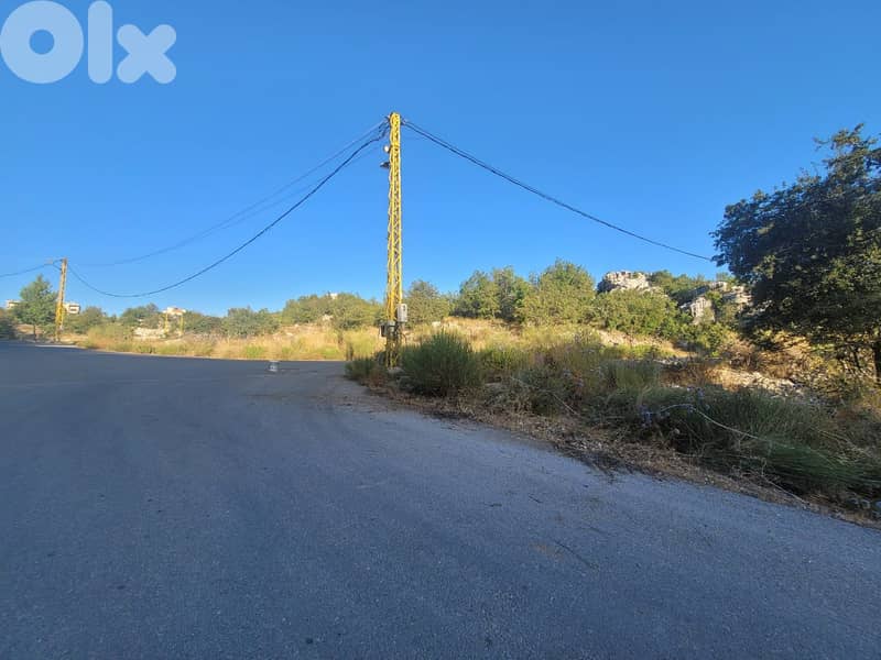 1200 m2 land+mountain view for sale in Faytroun - أرض للبيع في فيترون 2