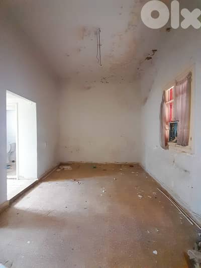 140 SQM Detached Old House in Baabdat + Land with Partial View