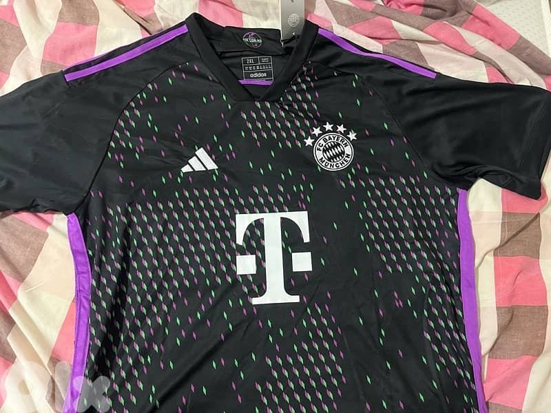 Bayern Munchen 23 schweinsteiger 31 special edition adidas shirt 1