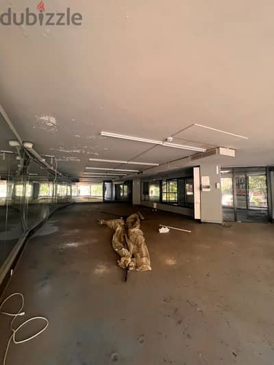 Spacious Showroom / Store For Rent In Achrafieh