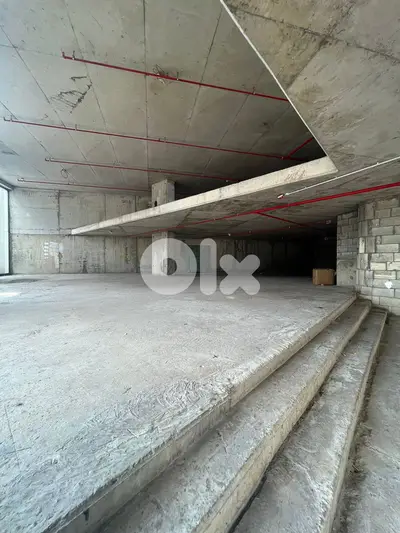 Spacious Store/Showroom For Rent In Achrafieh