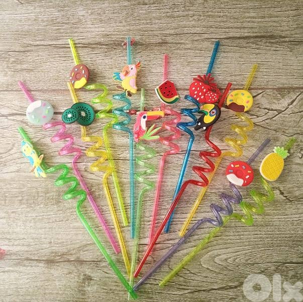 stunning kids colorful straws with 3D design 2