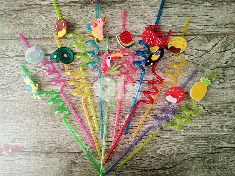 stunning kids colorful straws with 3D design 3