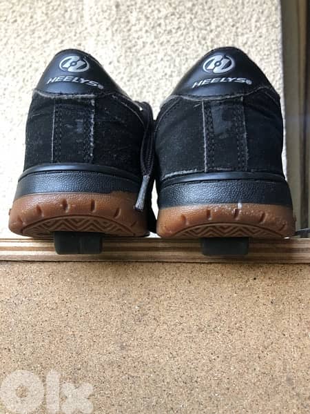heelys size 39 or USA 7 1