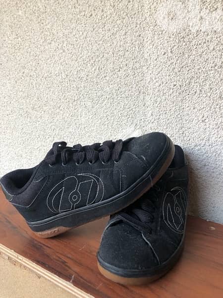 heelys size 39 or USA 7 4