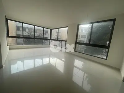 RWK135IY - Apartment For Rent In Ballouneh - شقة للإيجار في بلونة RWK135IY - Apartment For Rent In Ballouneh - شقة للإيجار في بلونة