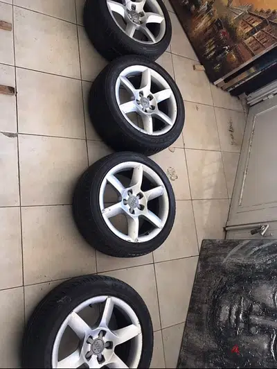 original rim 17" & tires 265/60/18