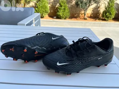 Football Shoes Nike full black 39