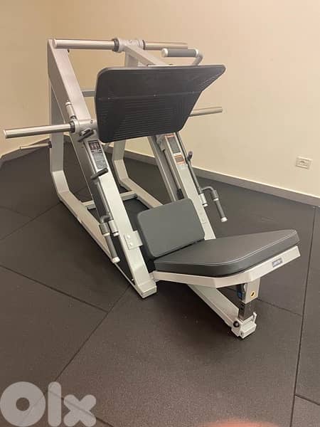 leg press machine 0