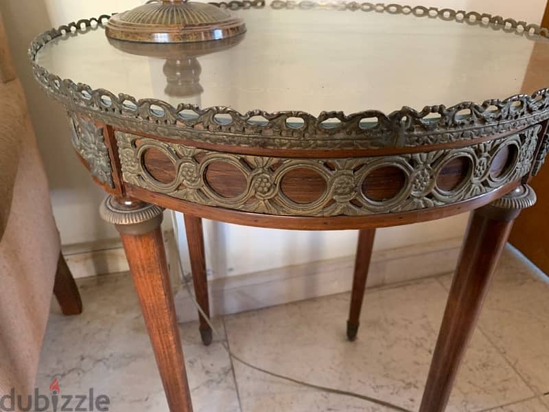 Nice living room table 1