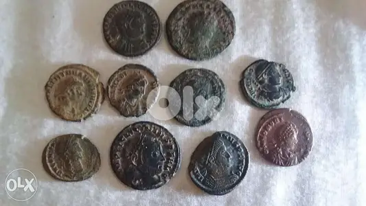 Roman coin for Emperor Declotian & Contantine I year 284& 307 AD