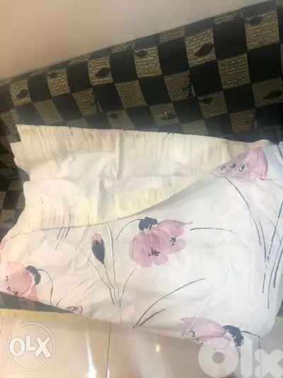 للبيع برداية مميزة حجم كبير
