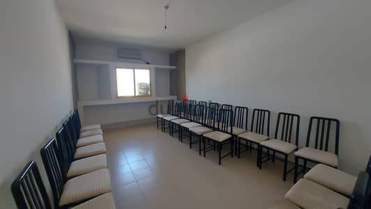 L13574-Office for Sale in Aamchit In A Well Known Center