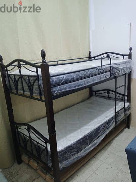 Double bed 0