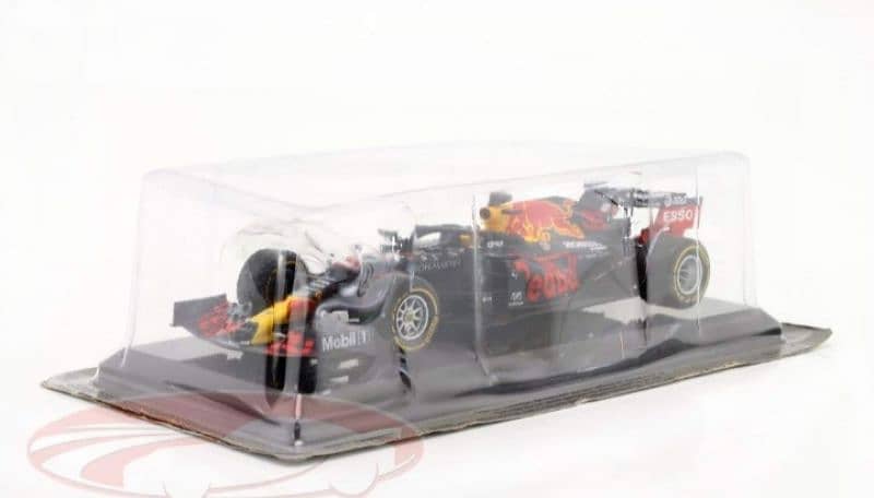 Max Verstappen Red Bull RB16 2020 F1 diecast car model 1:24. 6
