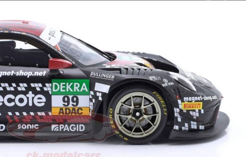 Porsche GT3 R 2021 diecast car model 1;18. 5