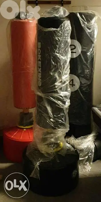 Boxing bag with stand