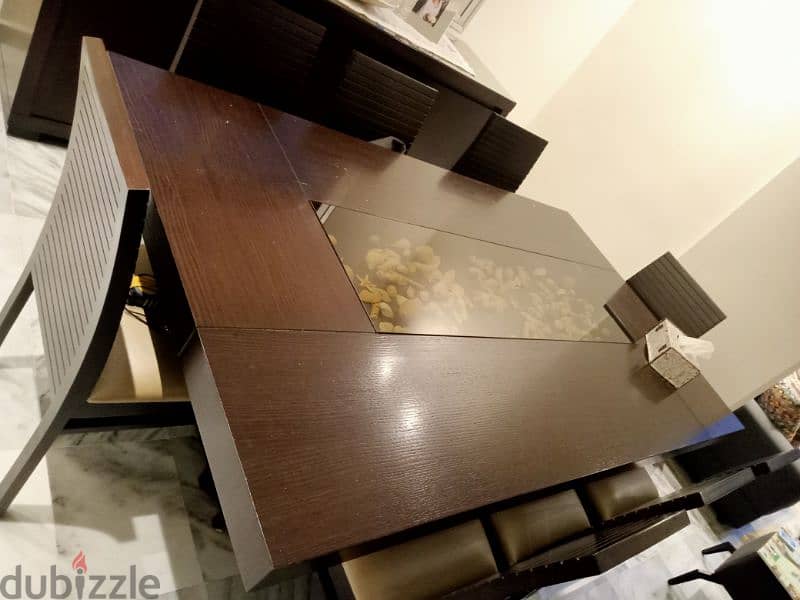 Dining room 0