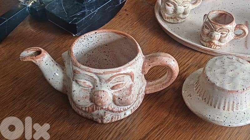 antique 8