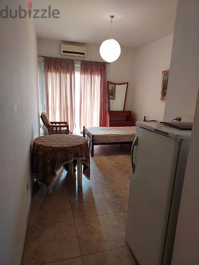 studio for one person broumana