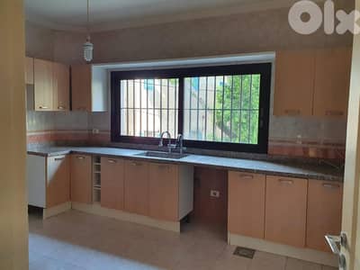 All Charges Included!! Spacious Apartment For Rent In Achrafieh