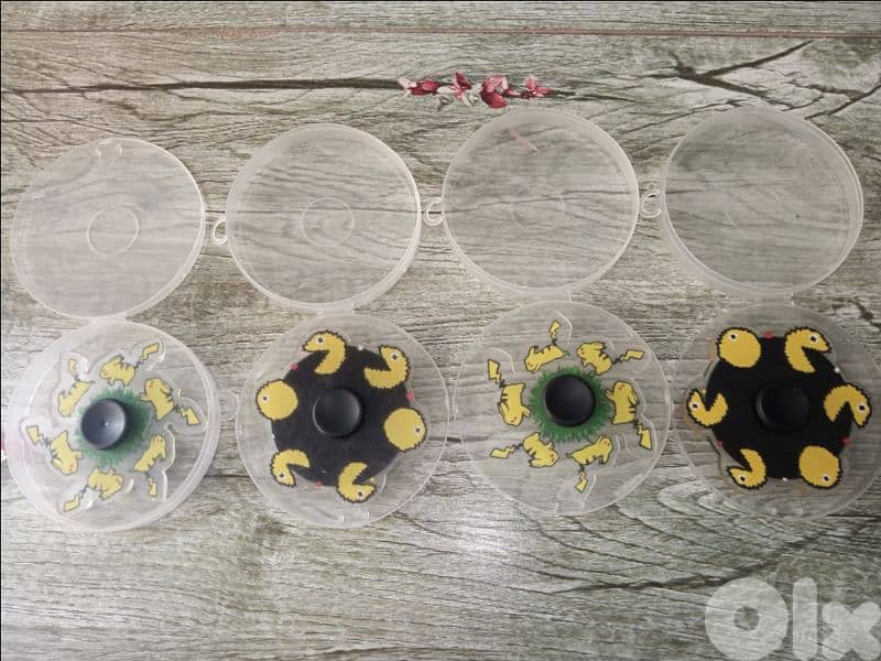 The cutest dimples fidgets and spinner 4