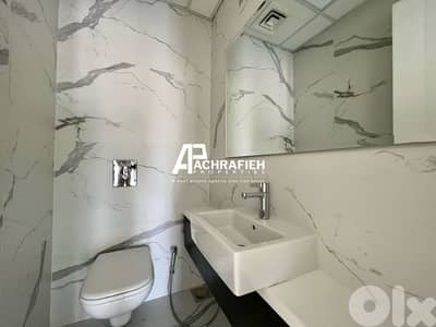 Office For Rent In Downtown - مكتب للأجار في وسط بيروت