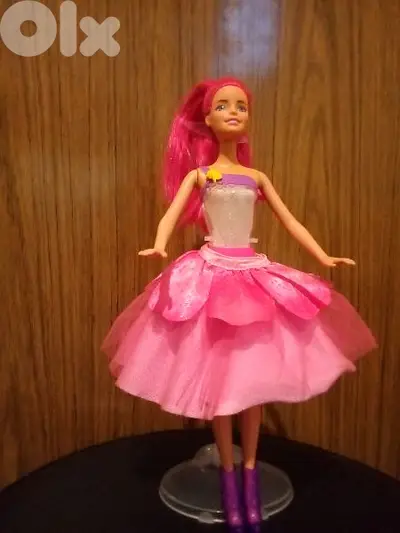 DREAMTOPIA RAINBOW COVE LIGHT UP PRINCESS Barbie doll+Magic Wind Voice