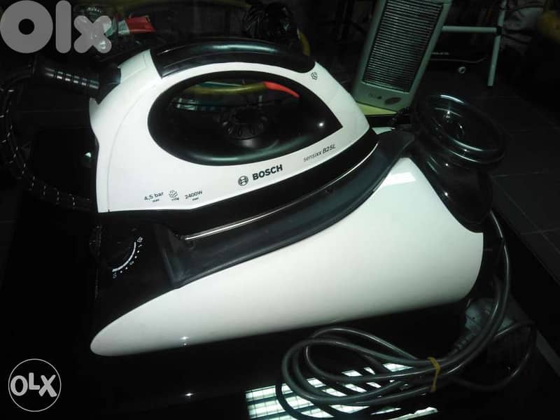 Bosch steam iron SensixxB25L 0
