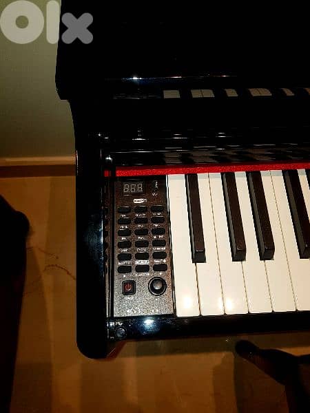 Piano Digital Cpro. New hamer keys 900 voices 70p styles . . . 4