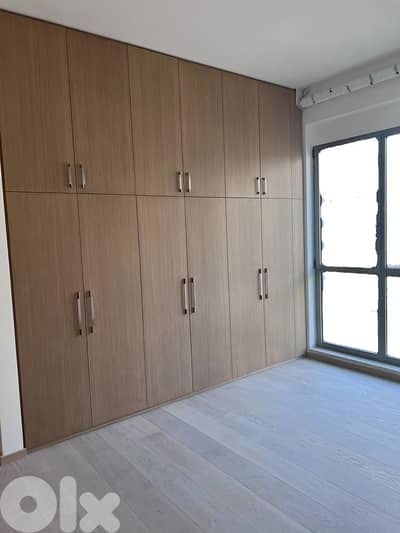 DOWNTOWN PRIME  WITH GYM , POOL (250SQ) 3 BEDROOMS , SEA VIEW