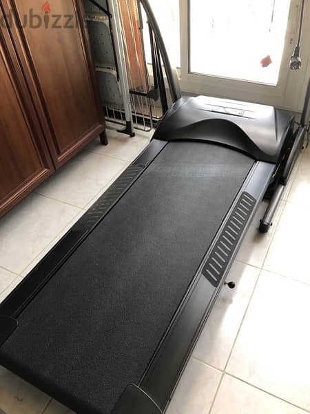Treadmill Dunlop z8 new 3