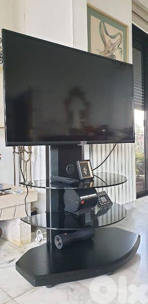 TV Stand 0