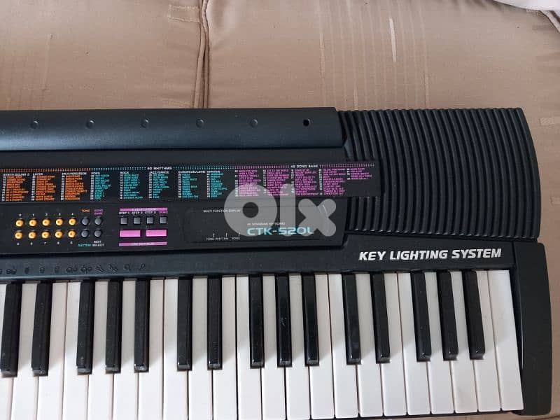 CASIO Keyboard CTK 520 L Key Lighting System  with New Stand 2