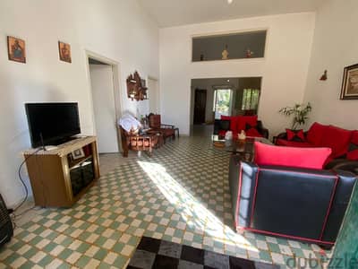 Vintage House for sale in Hadath بيت للبيع في حدث