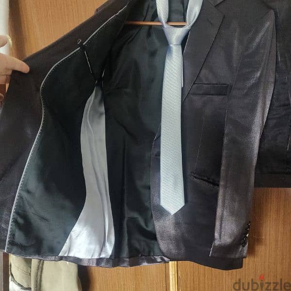 a suit used for one time only with its tie made in turkey ليوم واحد 3