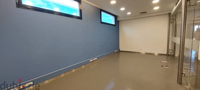 Office for rent in Furn El chebbak مكتب للإيجار في فرن الشباك