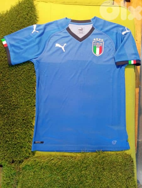 Authentic Italy Original Football Shirt (New with tags) 0