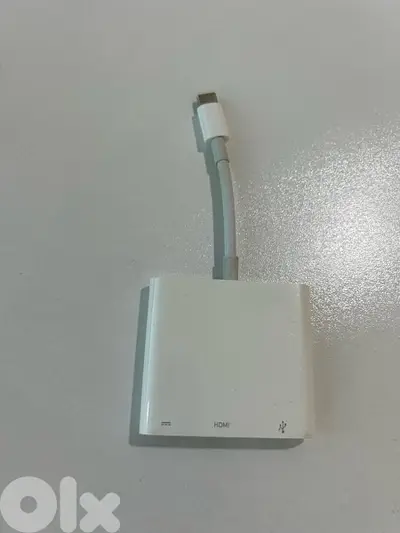 Apple- USB-C HDMI and VGA Multiport adapter