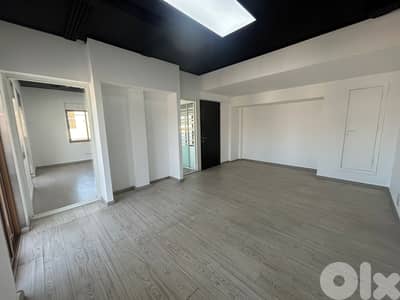 L13943-200 SQM Office with Terrace for Rent in Down Town