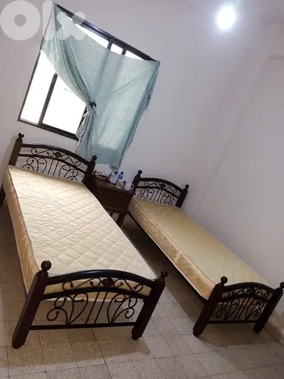 تخت مفرد ماليزي مع فرشه