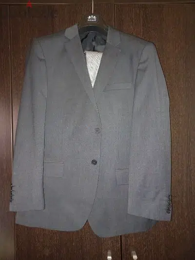 2 suits  tile 54 bluemarine