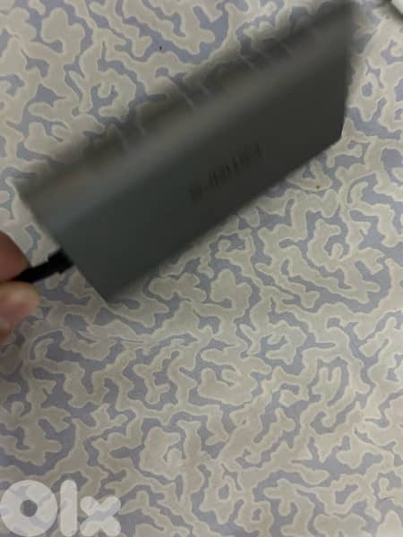 Apple- USB-C HDMI and VGA Multiport adapter 5